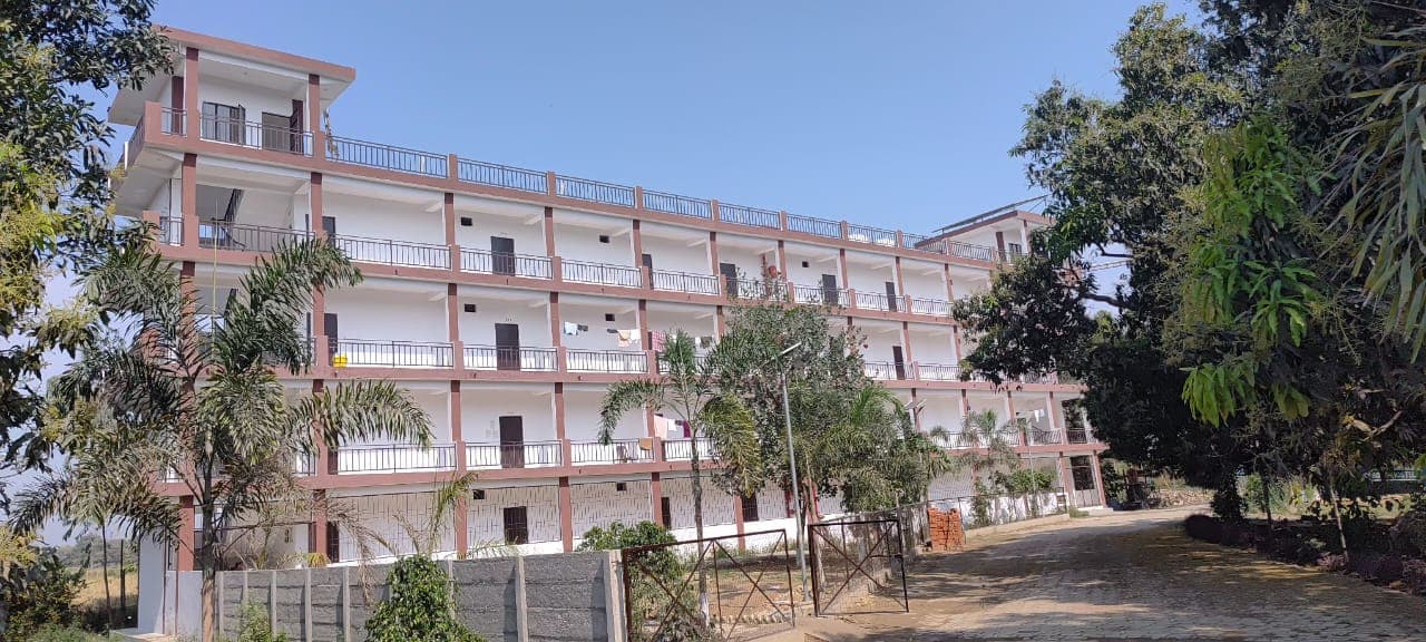 Arnav Group of Institutions, Barabanki Academic building photo 3